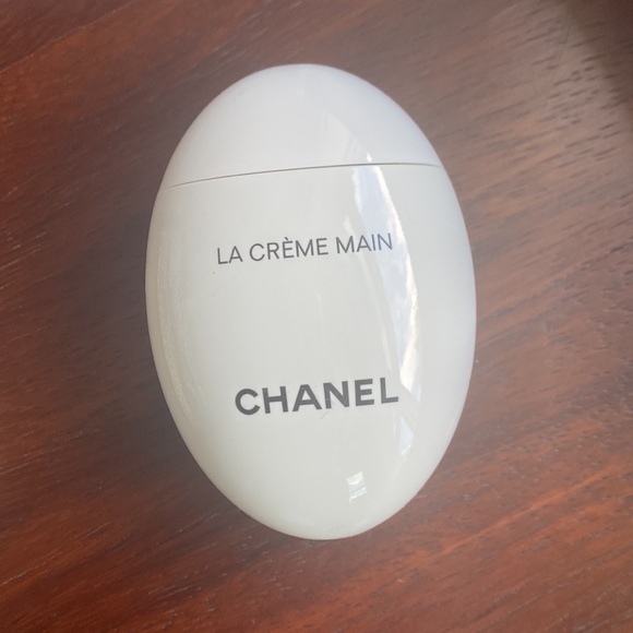 CHANEL 2022 Gift Set Bag & Hand Cream - Picture 7 of 9